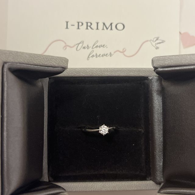 【アイプリモ(I-PRIMO)の口コミ】 どのダイヤも高品質です。スコープでのぞいた時のカットが綺麗でした。実…