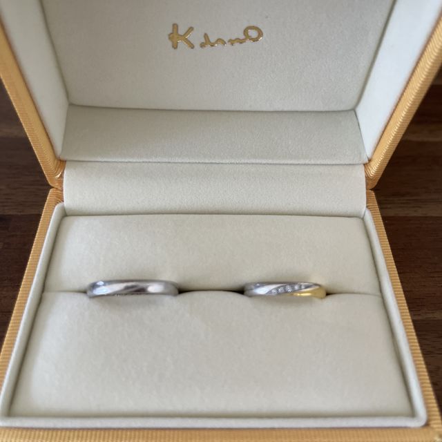【ケイウノ ブライダル(K.UNO BRIDAL)の口コミ】 指輪の裏側にペットで飼ってるうさぎをデザインにした刻印をしてもらえ、…