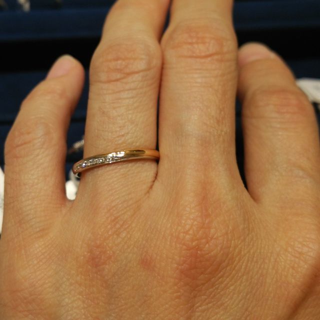 【4℃ BRIDAL(ヨンドシーブライダル)の口コミ】 可愛いデザインのものが多く、シンプルなデザインのものからダイヤが入っ…