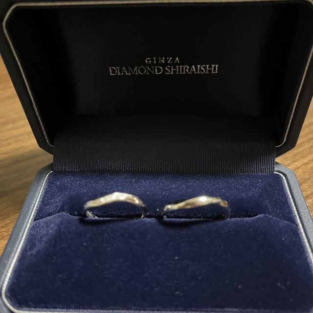 【銀座ダイヤモンドシライシの口コミ】 色んな店舗で見させてもらいました。トータルで5店舗ほど周り、大阪や和歌…
