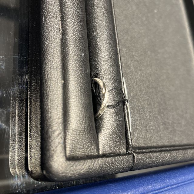 【エクセルコダイヤモンド(EXELCO DIAMOND)の口コミ】 キラキラとダイヤが入ってて光に当たると綺麗。豪ジャス感もありセットリ…