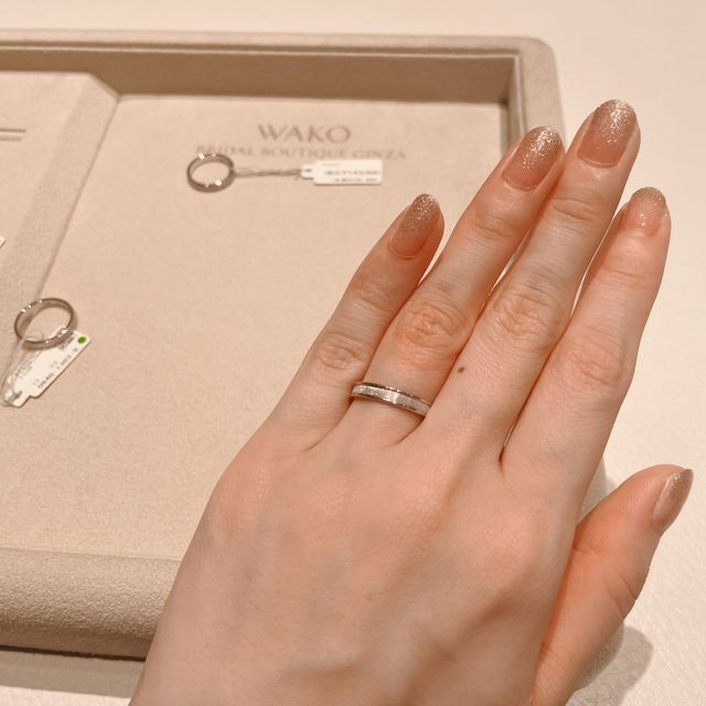 【和光ブライダルブティックギンザの口コミ】 歳をとっても馴染んで使える太めの平打ちタイプを探していました。尚且つ…