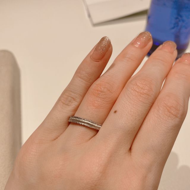 【和光ブライダルブティックギンザの口コミ】 歳をとっても馴染んで使える太めの平打ちタイプを探していました。尚且つ…