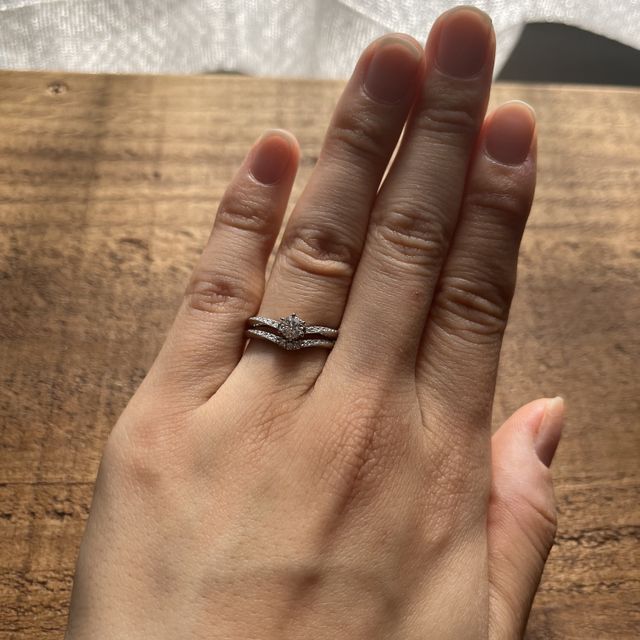 【PORTADA(ポルターダ)の口コミ】 結婚指輪は細めを希望していましたが、ダイヤモンドがついている物も素敵…