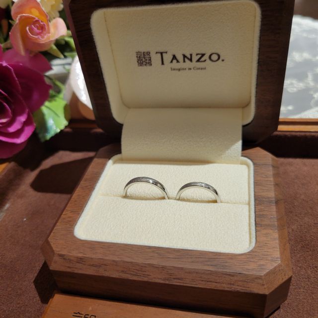 【TANZO.(鍛造指輪)の口コミ】 丈夫な製造方法とつけ心地がよかったところです。
スタッフの方と相談しな…