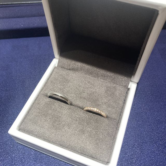 【COCKTAIL(カクテル)の口コミ】 実際にはめてみて、ピンクゴールドが自分の肌に馴染んで付けていてしっく…