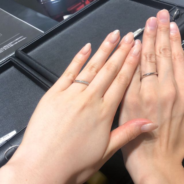 【エクセルコダイヤモンド(EXELCO DIAMOND)の口コミ】 ・女性用は、ダイヤモンドが多く、しっかり輝きがあった。
・緩いカーブに…