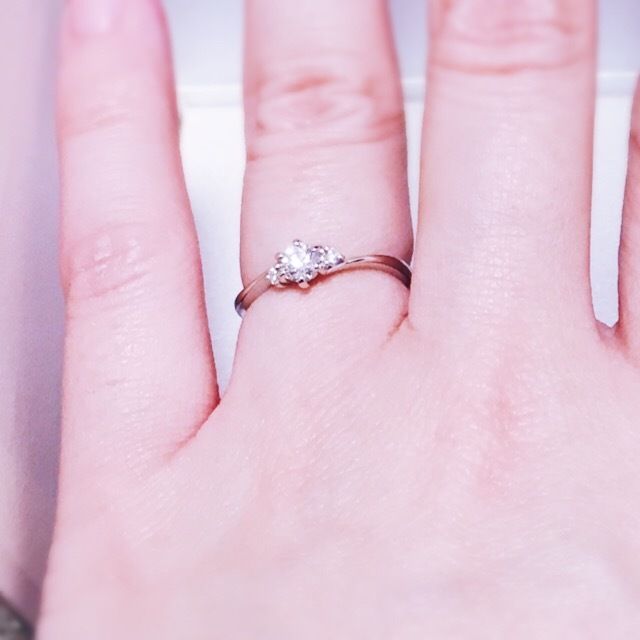 【Mariage ent(マリアージュエント)の口コミ】 ゼクシィで一目惚れしていた指輪を求めて来店。
ウェーブの入った感じと左…