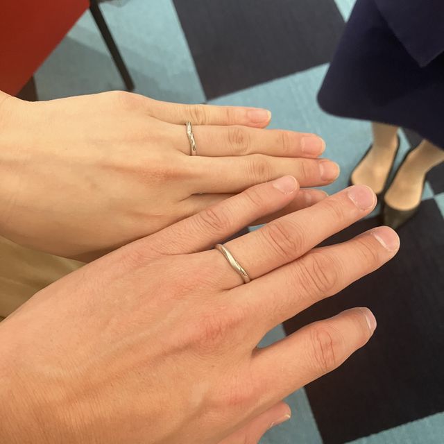 【銀座ダイヤモンドシライシの口コミ】 デザインが500種類と豊富でかなり迷いましたが、店員さんのアドバイスと親…