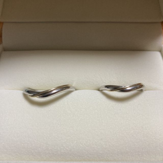 【ケイウノ ブライダル(K.UNO BRIDAL)の口コミ】 結婚指輪のデザインはコンビにしようと決めていましたが、他については詳…