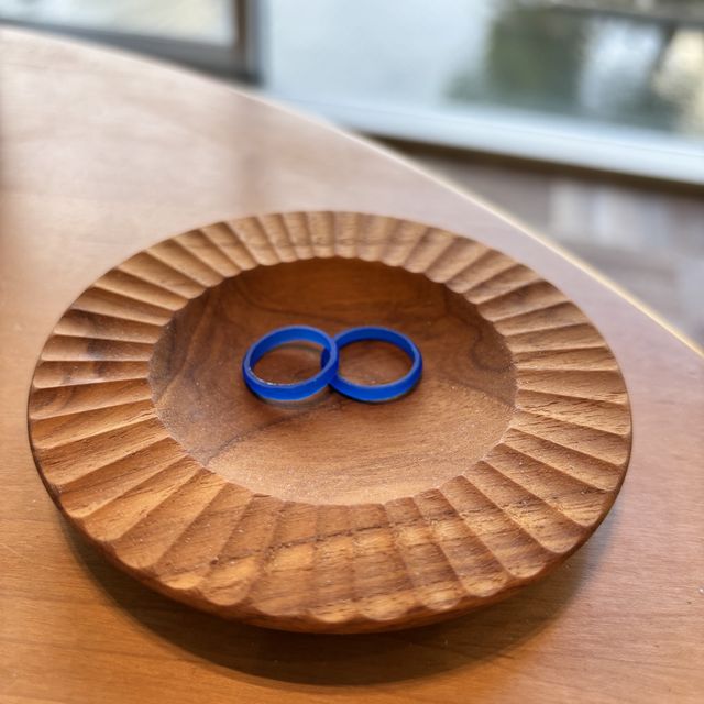 【uchimari(ウチマリ)の口コミ】 ・指輪の型を自分たちで手作りできたるため、デザインの自由度が高かった…