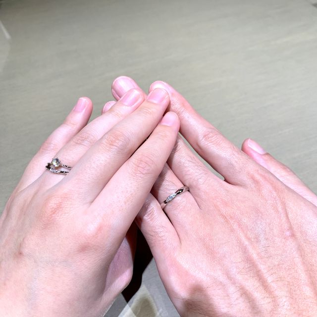 【アイプリモ(I-PRIMO)の口コミ】 2人とも普段はアクセサリーなどは付けない方だったので、何より付けた時に…