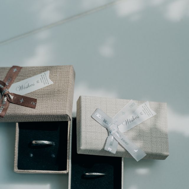 【ティファニー(Tiffany & Co.)の口コミ】 まず、婚約指輪と同じブランドにしたかったのでこちらのブランドに決めま…