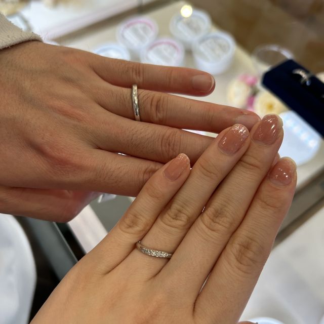 【BIJOUPIKO(ビジュピコ)の口コミ】 ダイヤモンドも数が多いので、とても綺麗で存在感もあります。リングの太…