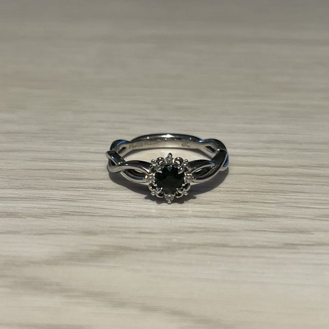 【ケイウノ ブライダル(K.UNO BRIDAL)の口コミ】 人と違ったデザインがよく、フルオーダーにしてもらいました。SNSで気に入…