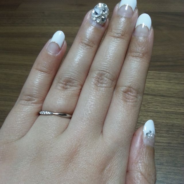 【シャネル(CHANEL)の口コミ】 元々カメリアのダイヤ無しのプラチナリングにしようとお店に行ったのです…