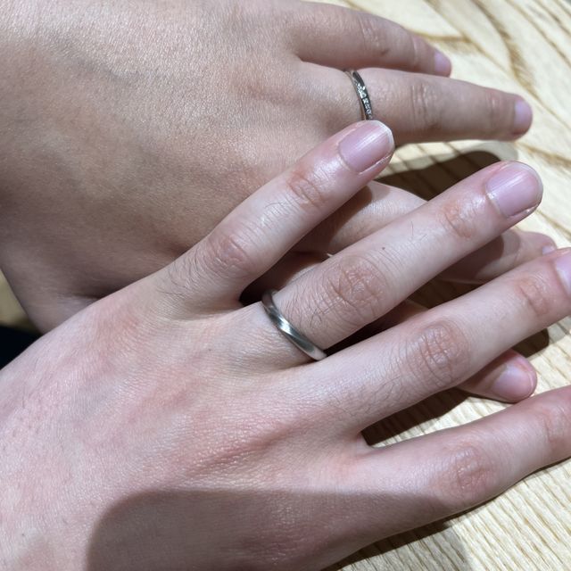 【出雲結(いずもゆい)の口コミ】 デザインに2人揃って一目惚れしました。デザインも豊富でサンプルを実際に…