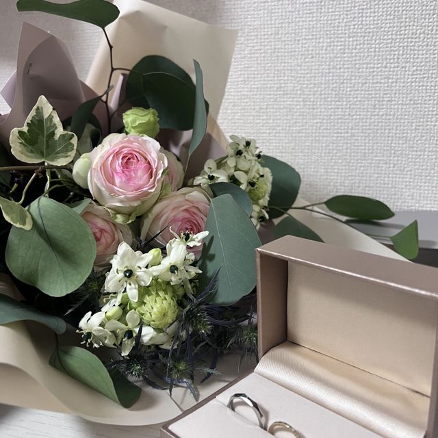 【First Intention(ファーストインテンション)の口コミ】 先に、婚約指輪を購入していたのでセットで似合うようなシンプルなものを…