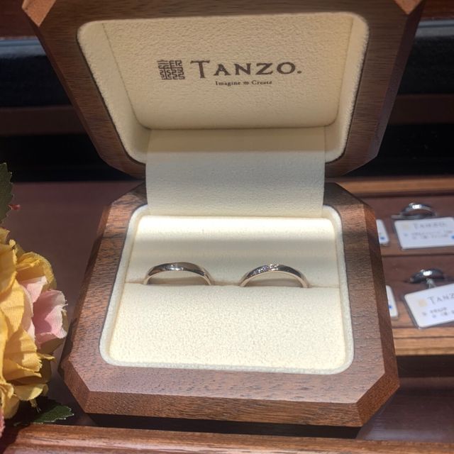 【TANZO.(鍛造指輪)の口コミ】 他の人とデザインや色で被りたくなく、自分達だけの指輪を求めていました…