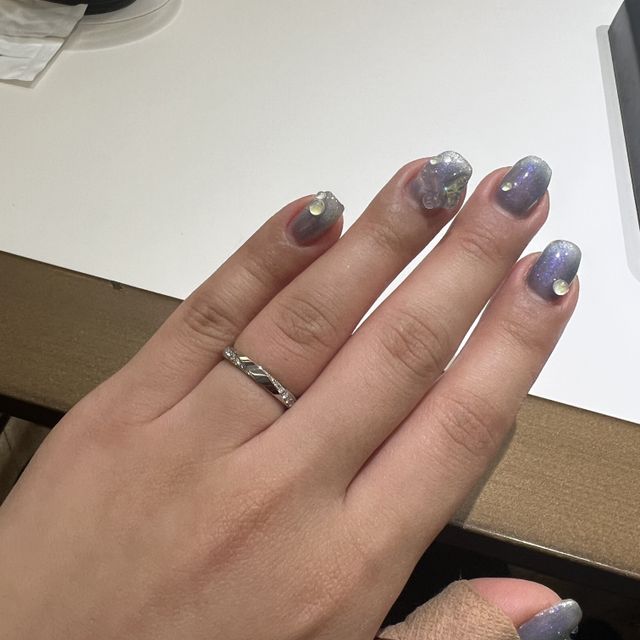 【ラザール ダイヤモンド(LAZARE DIAMOND)の口コミ】 デザインがドンピシャで好みで、婚約指輪も同じブランドで購入したので、…