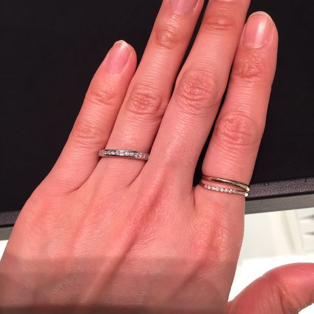 【ティファニー(Tiffany & Co.)の口コミ】 プラチナの地金にダイアモンドが複数入っているハーフエタニティリングで…