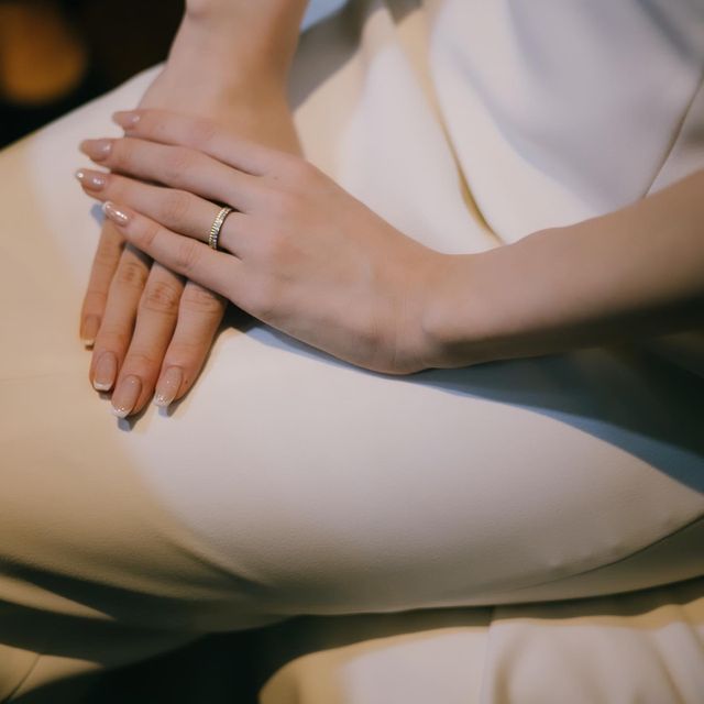 【ブシュロン(BOUCHERON)の口コミ】 デザインはお揃い、女性のみダイヤあり、他のアクセサリーにも合うデザイ…