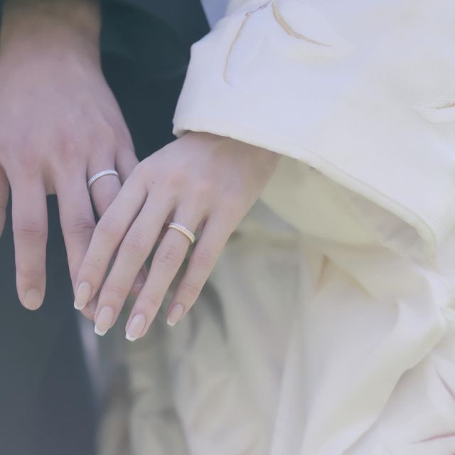 【ブシュロン(BOUCHERON)の口コミ】 デザインはお揃い、女性のみダイヤあり、他のアクセサリーにも合うデザイ…