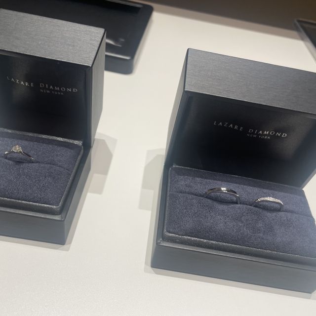 【ラザール ダイヤモンド(LAZARE DIAMOND)の口コミ】 婚約指輪はできれば日常でも着用したいため、ダイヤの高さが出ないものを…
