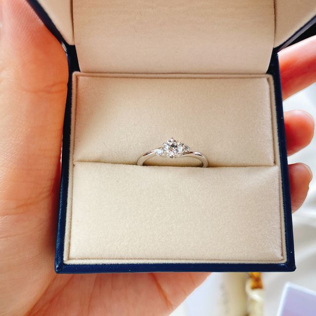 【GALA JEWELRY(ガラジュエリー)の口コミ】 気に入ったデザインの指輪があったことと、品質の高いダイヤモンドがお手…