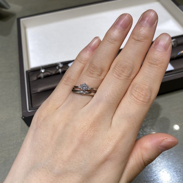 【アイプリモ(I-PRIMO)の口コミ】 繊細な作りで、デザインも女性らしくかわいらしく、自分好みのデザインで…