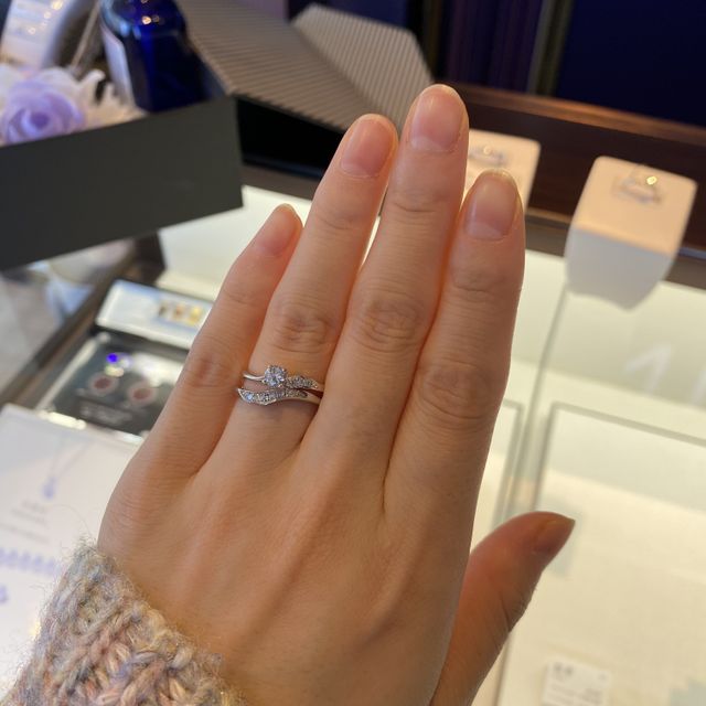 【俄(にわか)の口コミ】 シンプルな指輪から個性的なデザインの指輪まで揃っていたので見ていて楽…