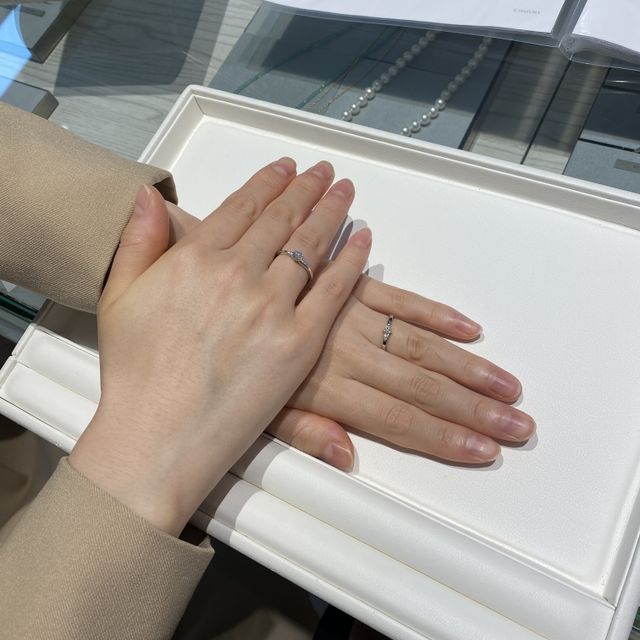 【HASUNA(ハスナ)の口コミ】 ひとつひとつ洗練されたデザインの指輪が揃っていて、とてもかわいかった…