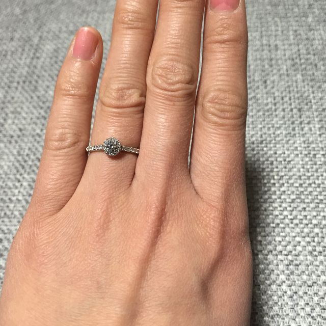 【銀座ダイヤモンドシライシの口コミ】 お店に入り、店員さんの説明がとても丁寧で、ダイヤモンドシライシさんの…