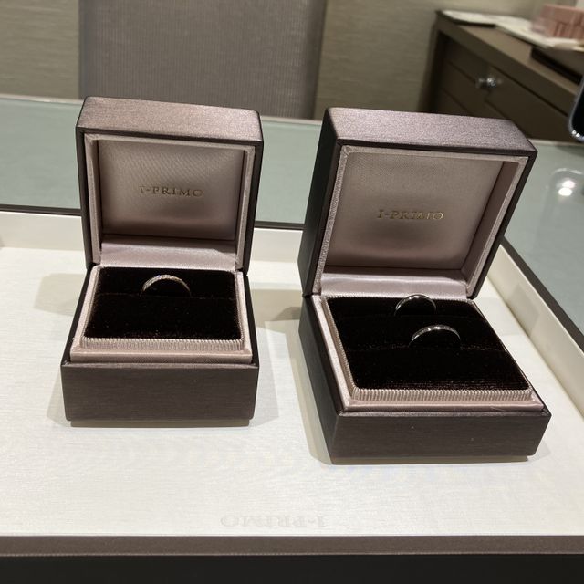 【アイプリモ(I-PRIMO)の口コミ】 できるだけシンプルで上品な指輪を探していた。また、費用はセットリング…