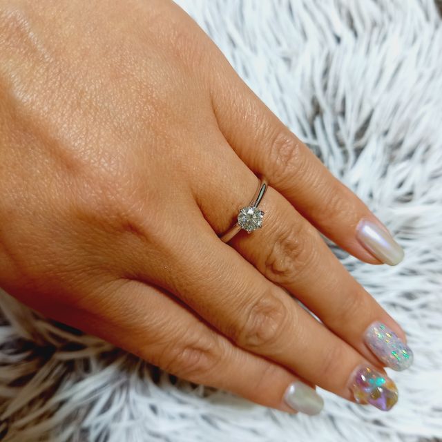 【ENUOVE(イノーヴェ)の口コミ】 指輪のデザインは、彼が購入した時に、スタッフの方と、決めてくれていた…