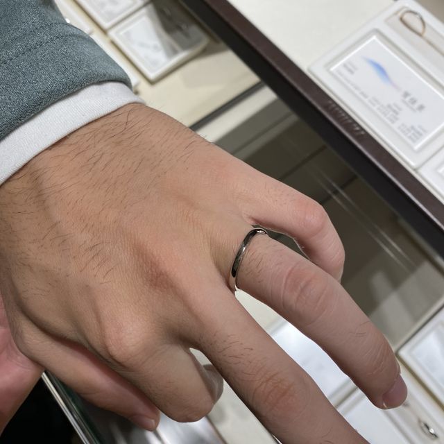 【俄(にわか)の口コミ】 スリムな細身なリングが好みの方にはオススメです。スタイリッシュで素敵…