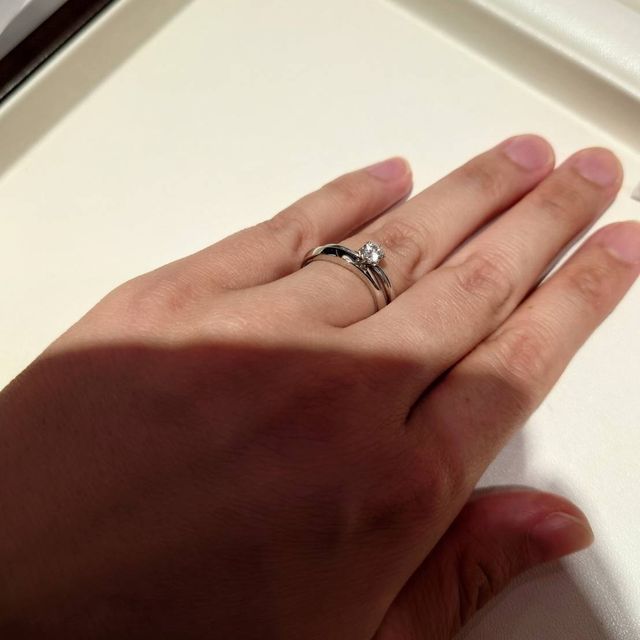 【銀座ダイヤモンドシライシの口コミ】 シンプルなものから派手なものまで種類が豊富、というより数えきれないほ…