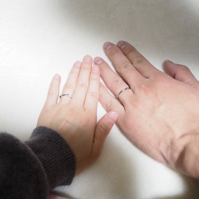 【アイプリモ(I-PRIMO)の口コミ】 ダイヤがキラキラしており、婚約指輪と重ね付けするとさらに可愛いです！…