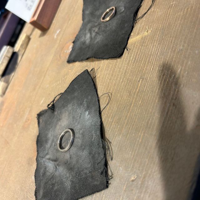 【鎌倉彫金工房の口コミ】 それぞれゴールドで作成。
ホワイトゴールドとピンクゴールドで色は違うも…