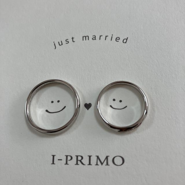 【アイプリモ(I-PRIMO)の口コミ】 シンプルで仕事中につけていても違和感がないです。
華奢で可愛いデザイン…