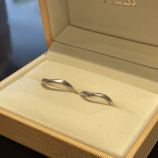 【ケイウノ ブライダル(K.UNO BRIDAL)の口コミ】 複数のブランドを見に行きましたが漢字の刻印とマークなど任意のものを入…