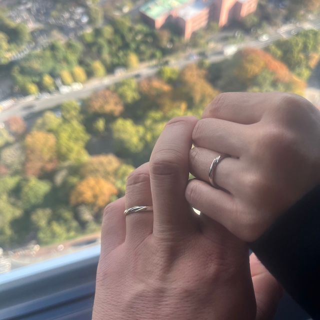 【ケイウノ ブライダル(K.UNO BRIDAL)の口コミ】 美女と野獣をイメージしてバラのマークを入れてもらったりトゥーアズワン…