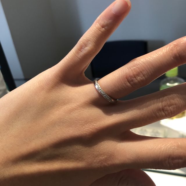 【銀座ダイヤモンドシライシの口コミ】 数店舗予約して、いろんな指輪をつけました。アフターサービスやブランド…