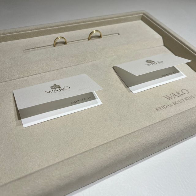 【和光ブライダルブティックギンザの口コミ】 造りが凝ってて他にはない素晴らしいデザインでした。具体的にはミル打ち…
