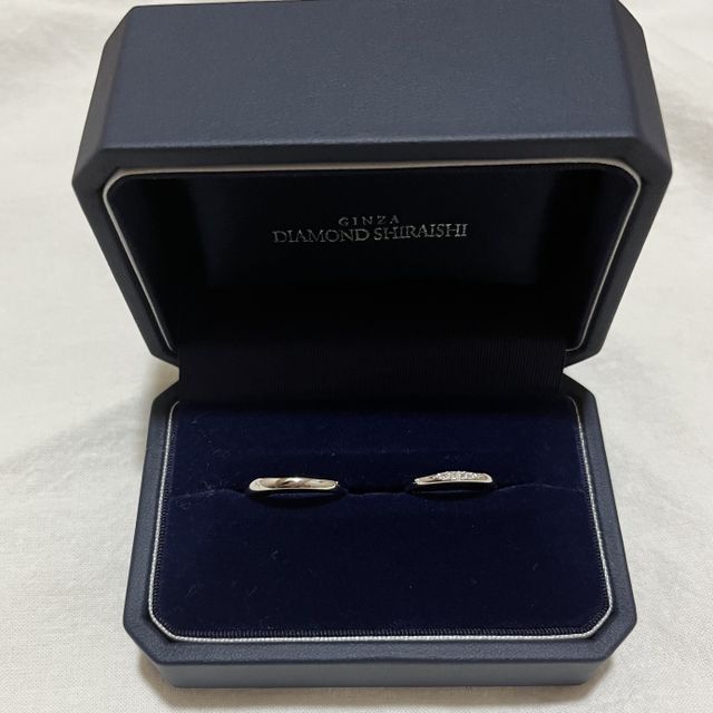 【銀座ダイヤモンドシライシの口コミ】 シンプルですが、ダイヤモンド一粒一粒がキラキラしていてとても可愛い指…