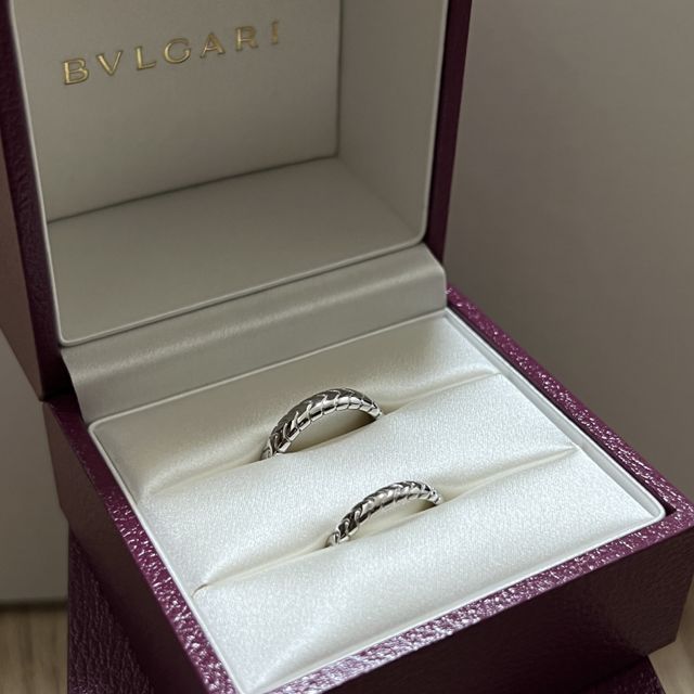 【ブルガリ(BVLGARI)の口コミ】 お互い譲れない点が同じで素材はプラチナ・太めのデザインということでし…
