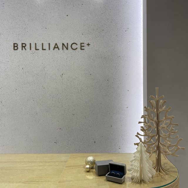 【BRILLIANCE+(ブリリアンスプラス)の口コミ】 デザイン性の高く、洗練されている。
セミオーダーで選べる選択肢の多さ。…