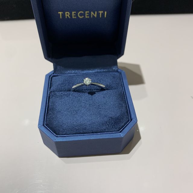 【TRECENTI(トレセンテ)の口コミ】 トレセンテ指輪の購入に感激。洗練されたデザインが手元を華やかに彩り、…