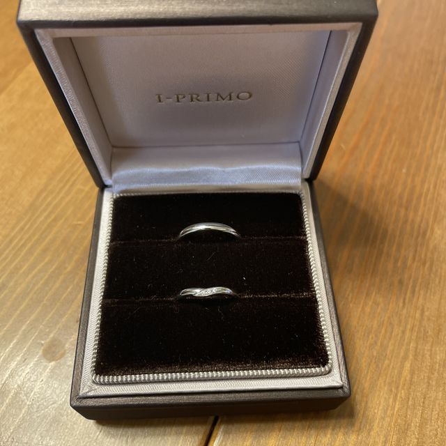 【アイプリモ(I-PRIMO)の口コミ】 シンプルで上品なデザインです。
年齢問わず長いこと使えそうなので気に入…