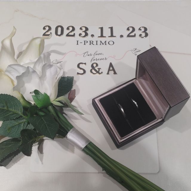 【アイプリモ(I-PRIMO)の口コミ】 2つの指輪を合わせるとハートになるところが気に入りました。関節が太いの…